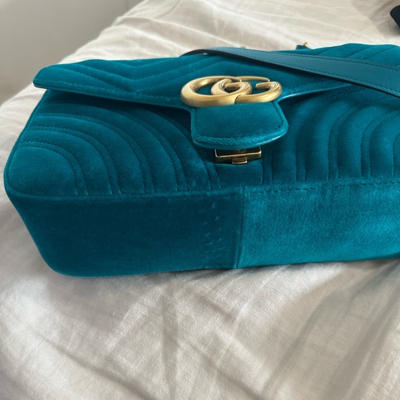 Authentic GUCCI GG MARMONT VELVET SHOULDER BAG - Picture 8 of 8